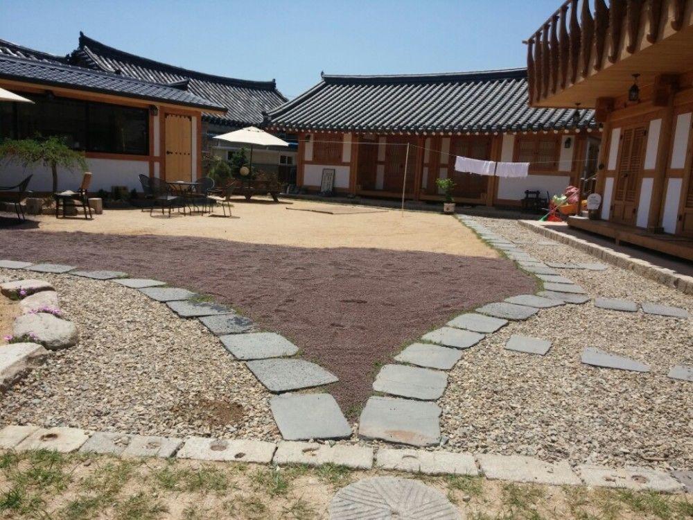 Happy Village Syeobul Guesthouse Gyeongju Exteriör bild