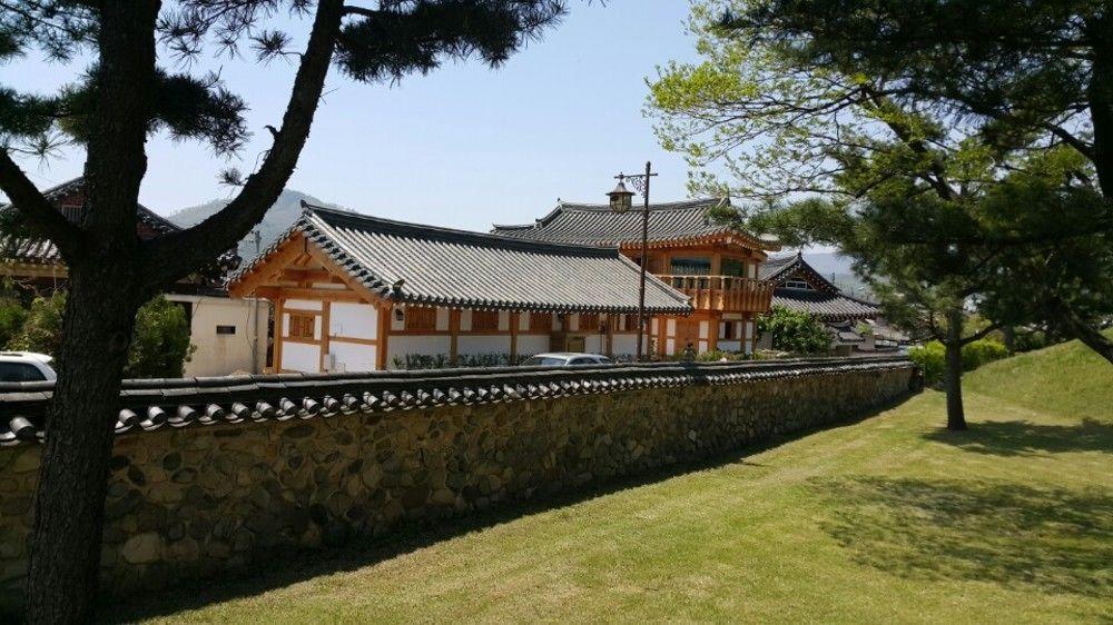 Happy Village Syeobul Guesthouse Gyeongju Exteriör bild