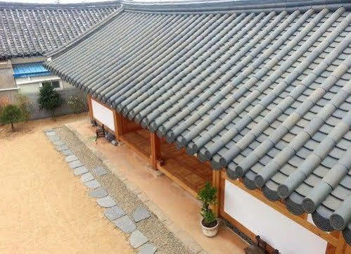 Happy Village Syeobul Guesthouse Gyeongju Exteriör bild